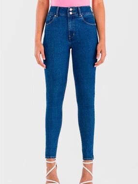 High-Rise Skinny Jeans in Classic Blue Wash